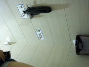 坐盗市最新流出商场全景女厕偷拍其中两个黑丝妹子很有撸点