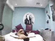 漂亮白领美女下班和帅气男同事酒店啪啪 美女什么都会 男说你真骚