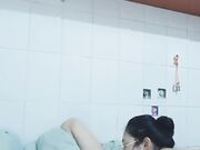 骚气眼镜大奶少妇和纹身小哥双人啪啪 口交骑乘换上黑色网袜