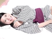 她骑了上来 但因为太紧 我立刻射精了3