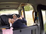 性爱出租车大奶荡妇迫不及待的接受大屌打桩爆操