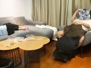 当着小舅的面酒后乱伦操舅妈