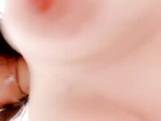 蝴蝶逼微胖大奶萌妹很会享受跟小哥激情啪啪 让小哥舔弄骚穴表情好骚 深喉大鸡巴