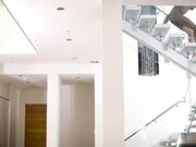 厉害漂亮高挑白领美女为了业绩和闺蜜穿上情趣丝袜进攻客户