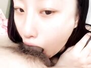 丝袜高跟露脸风骚人妻的诱惑 全程露脸伺候小哥大鸡巴 揉奶抠逼淫声荡语