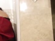 大神酒店露脸调教骚妻 各种玩法一起上 一边灌肠一边操