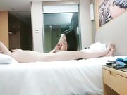 鸭舌帽大长腿操的妹子啊啊啊叫，嫌妹子假叫搞一会让妹子走了