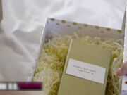 寂寞主妇想在厨房和维修工人做爱