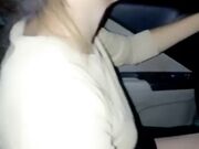 颜值不错娇小妹子深夜路上边走边跳蛋震动 回到车上口交啪啪拉扯跳蛋