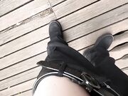 原始森林里足交小姨子被后入爆操抱起来狂插内射骚逼