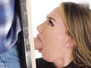 巨乳大屁股荡妇大战腹肌大鸡巴猛男