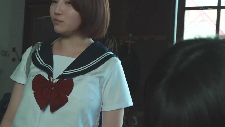 机关枪美少女潜入违禁制药厂 女学生间谍遭遇反杀1