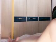 颜值不错的极品小姑娘 让小哥在镜头前刮干净了逼毛特写展示