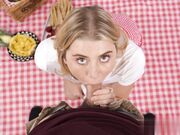 野餐后的美味甜点 可口的骚穴与奶子让我食欲大增