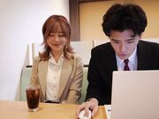 抖S女上司强迫我喝整天尿还失禁约会1