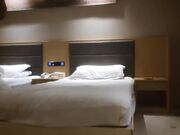 勾搭建筑公司女神秘书 第一次被舔逼兴奋不已表情淫荡