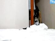 性感骚女技师 服务周到乳推骑乘舔屌 搞舒服了再开操张开双腿站立后入