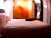 “啊你没有戴套套”HXS宾馆约炮极品丸子头瑜伽老师小蛮腰翘臀浴室操到床上