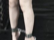 猥琐摄影师铁笼调教靓妹冰冰