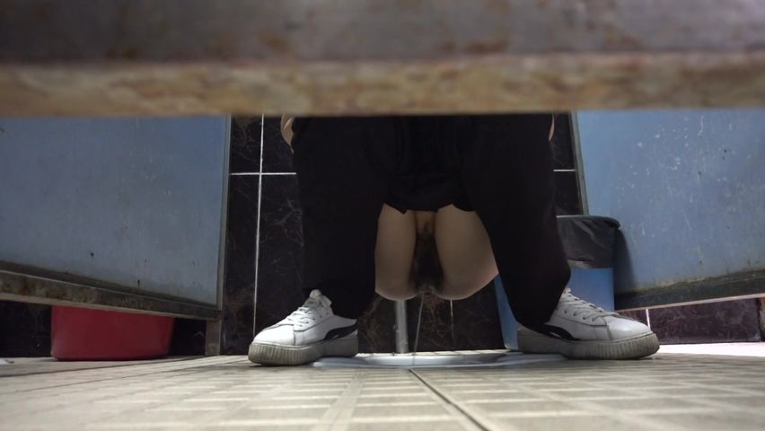 潜入妇幼保健医院偷拍来看病的各式美女