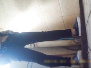 女厕露脸偷拍气质美女还真不少