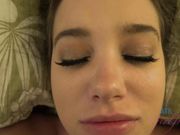 操你把精子射在你的脸上