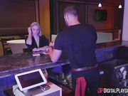 在卫生间做爱的淫男荡女