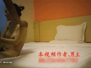 硬屌猛男大战美少妇高潮不断