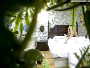 开始很矜持后来热情似火自己摇