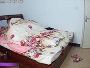 中年夫妻大白天在家过性生活