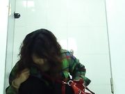 商场厕拍 爱漂亮的妹子