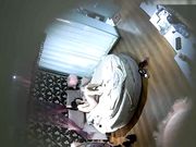 美女太饥渴了脱完衣服就玩鸡鸡