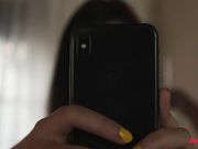 在爸爸回家前与男朋友来一炮的少女