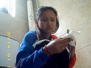 厕所偷拍 年轻的妹子果然青春靓丽2