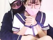 眼镜骚妹子口交后入多种姿势啪啪