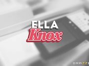 老板在办公室享受女员工的全裸按摩