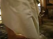 城会玩包小姐去温泉酒店在公共浴池啪啪