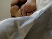 和老铁在酒店一起玩风骚大奶人妻少妇前后双洞齐开