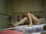 佛爷-狠操性感漂亮的乌克兰巨乳少妇,干的鬼哭狼嚎,操的太猛穿衣服时还想再干,美女就是不让了!