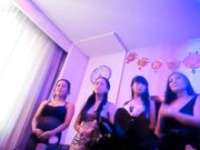 桑拿会所特殊服务现场选秀大波美女服务真心到位呻吟刺激对白精彩-1