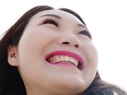 漂亮骚情美女主播勾引了一个小哥 去户外找个地方啪啪啪 很刺激-2