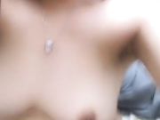 风骚美少妇依依穿着黑网丝自慰大秀 还和男模模型大玩啪啪秀 流了好多水