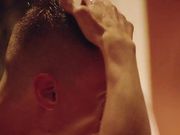 颜值不错身材青涩娇嫩看着很有感觉两个小美女争抢吞吐超冲动