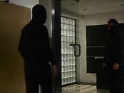 当她脱掉衣服的那一刻难忘的遭遇