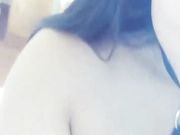 全程露脸的高颜值美女主播请来热心网友来家现场表演