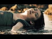 在连续2次高潮后中出的苗条人妻