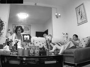 偷拍洗完澡出来的美少妇和留着小胡子的老公在沙发做爱