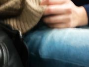 火爆欧洲网络 欧洲之星高铁露屌诱惑眼镜骚女俯身口交太牛掰