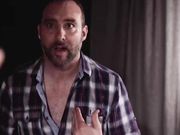 喜爱被虐待被鞭打被暴操的纹身美女