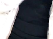 她的小哥哥出差了只能自己在家自慰玩跳弹好想被大鸡巴干